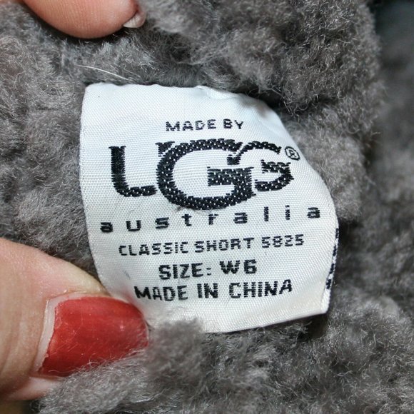 UGG Australia Women's Classic Grey Fashion Boots Size 6W - Picture 6 of 8